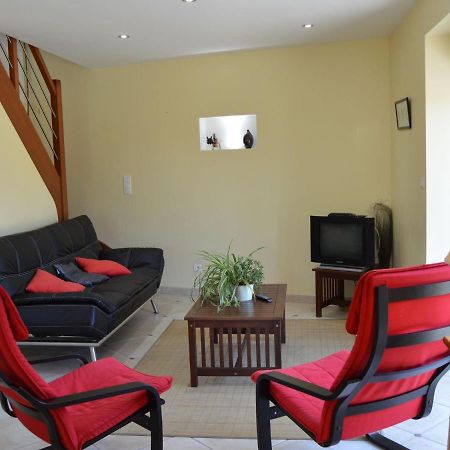 Cosy Chalet With Private Garden In Normandy Isigny-le-Buat Zewnętrze zdjęcie