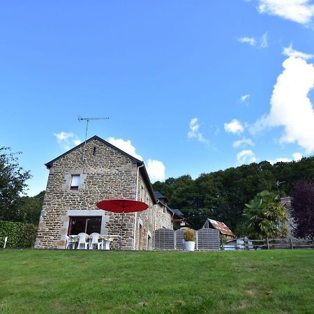 Cosy Chalet With Private Garden In Normandy Isigny-le-Buat Zewnętrze zdjęcie